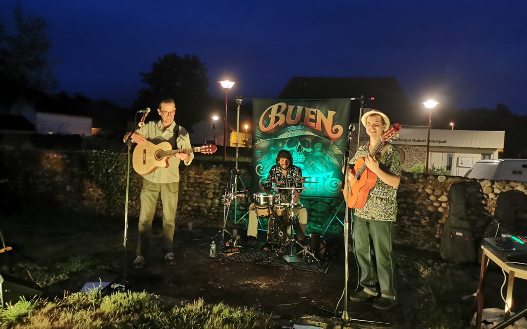 Plus de 120 personnes sont venues danser et chanter au jardin des associations.